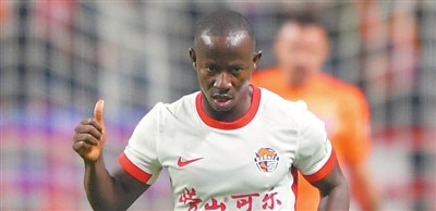 世界杯手机直播-中超联赛有望延续火爆球市|上海申花足球俱乐部|成都蓉城|津门虎|比赛|主场_新浪体育_新浪新闻