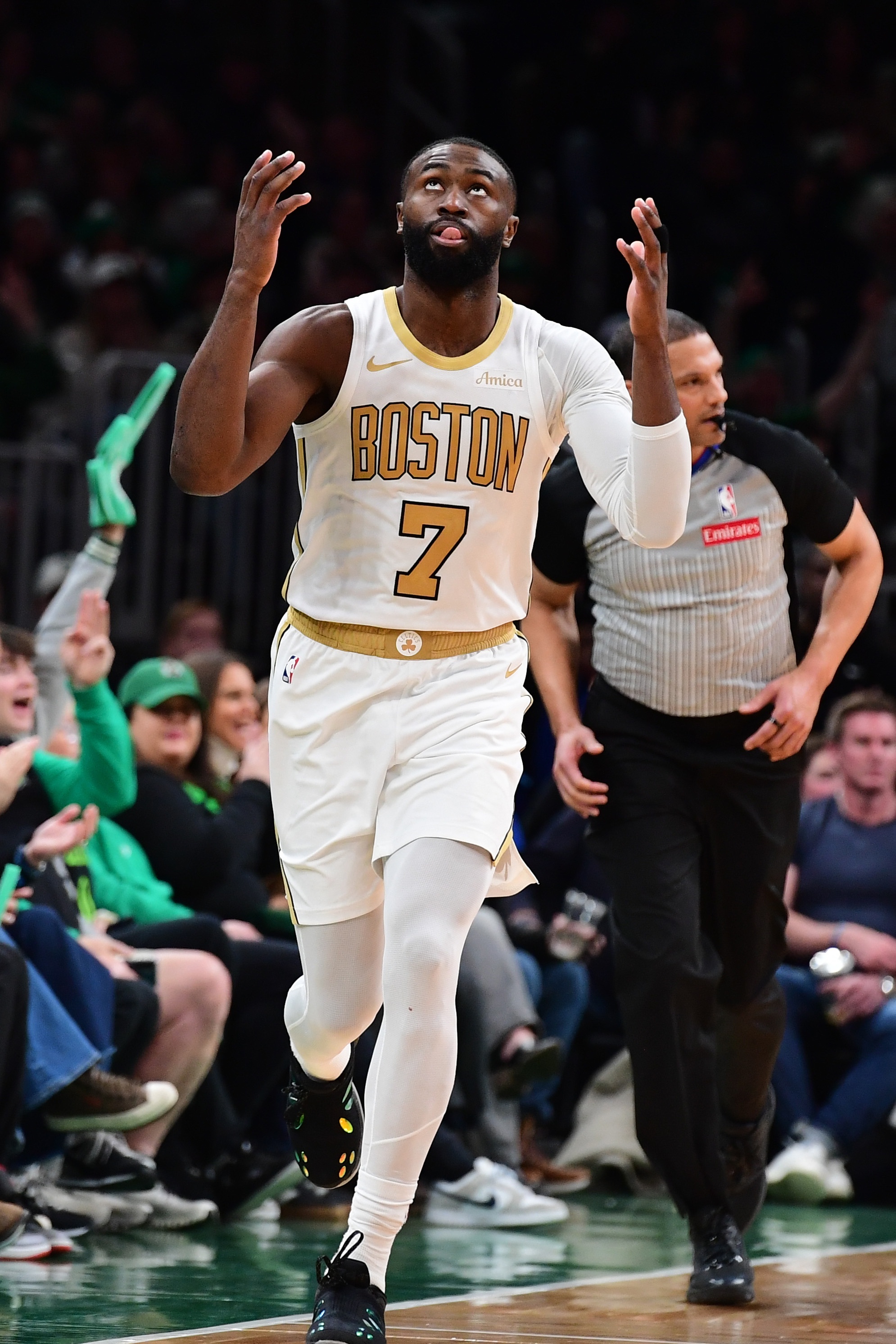 世界杯在线观看-斯波：杰伦·布朗展现了很强的耐力 抗住了现在所承担的所有责任